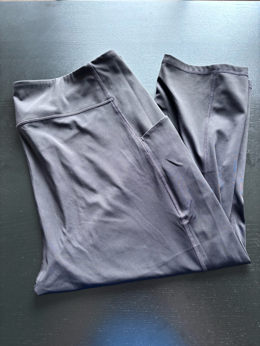 Tek gear ultra stretch Capri leggings with pockets